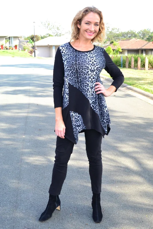 Leanne Leopard Print Fleece Tunic Top