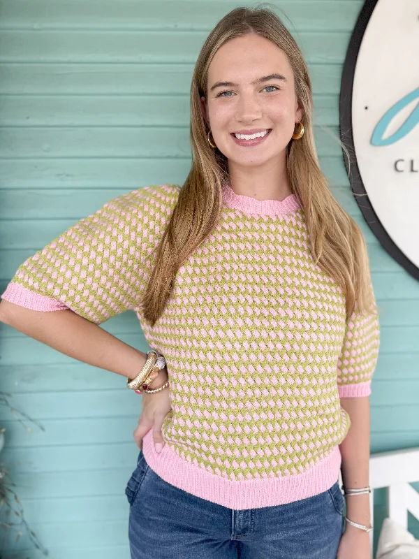 (THML) The Chelsie Geometric Print Short Sleeve Sweater-Pink/Green