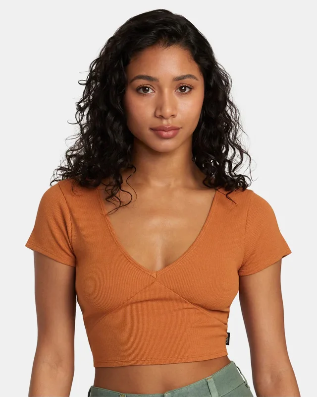 Smitten Top V-Neck