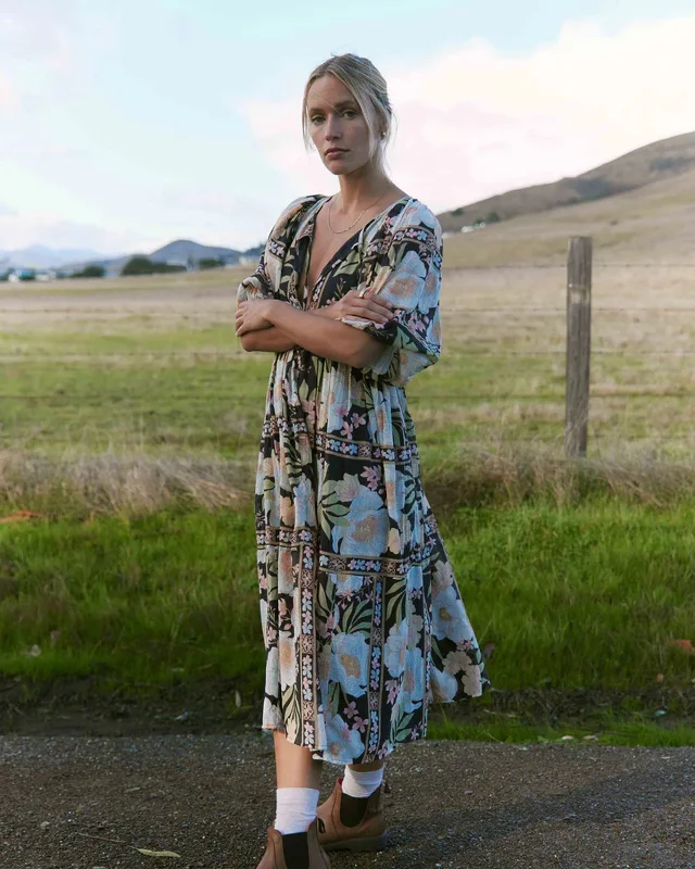 Lost Cove Midi Dress